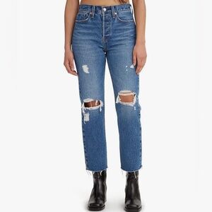 Levi’s Button Fly Raw Edge Distressed Hem Wedgie Jeans 33